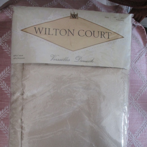 Wilton Court Other - Wilton Court Versailles Damask Tablecloth 60”X104”